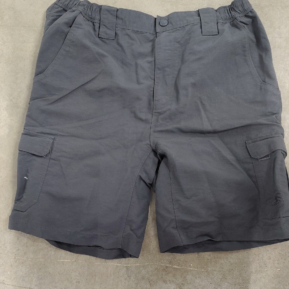 THE NORTH FACE VTG MENS L HIKING TREKKING CARGO SHORTS CASUAL DURABLE ACTIVEWEAR